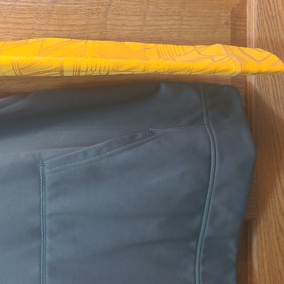 Boys Green Bay Packers Hooded Sweatshirt,  sx XL 16/18 - Picture 3 of 6